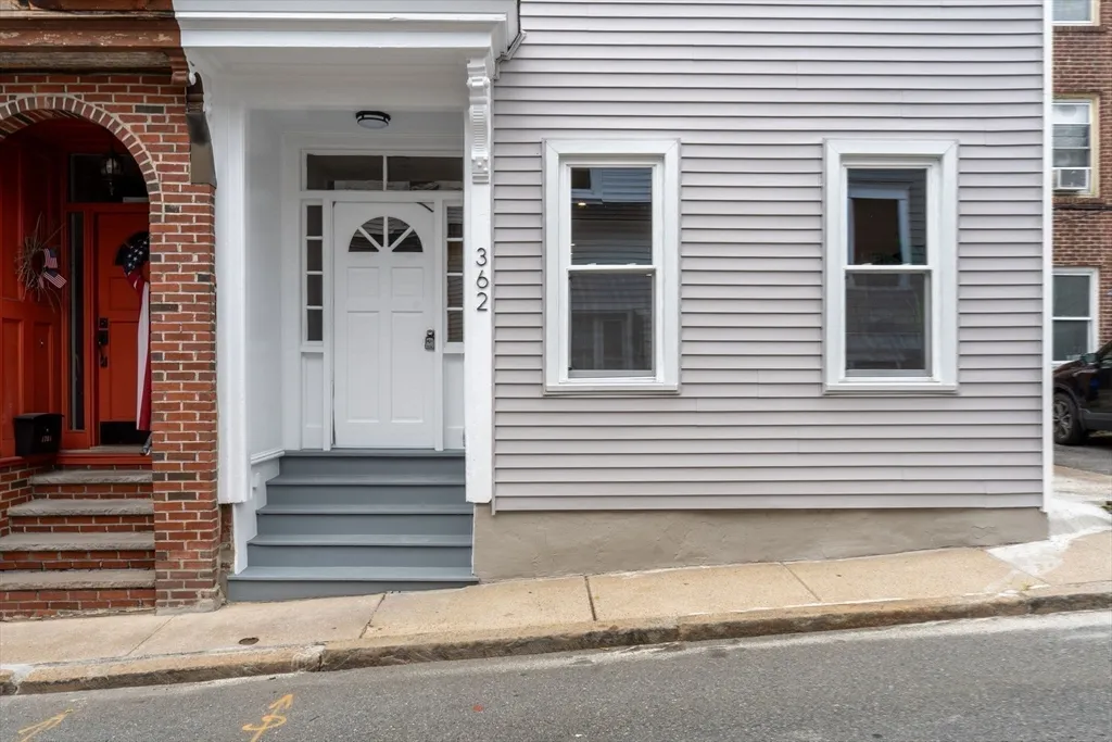 362 Silver St, South Boston