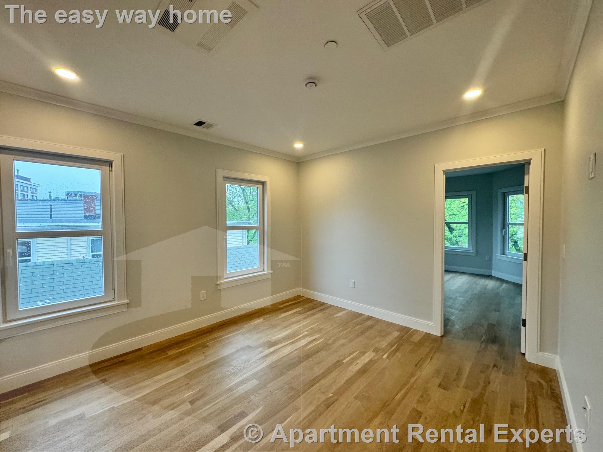 35 Gore St, East Cambridge