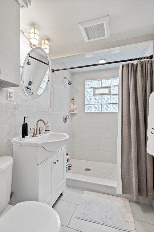 64 Ashland St, Dorchester