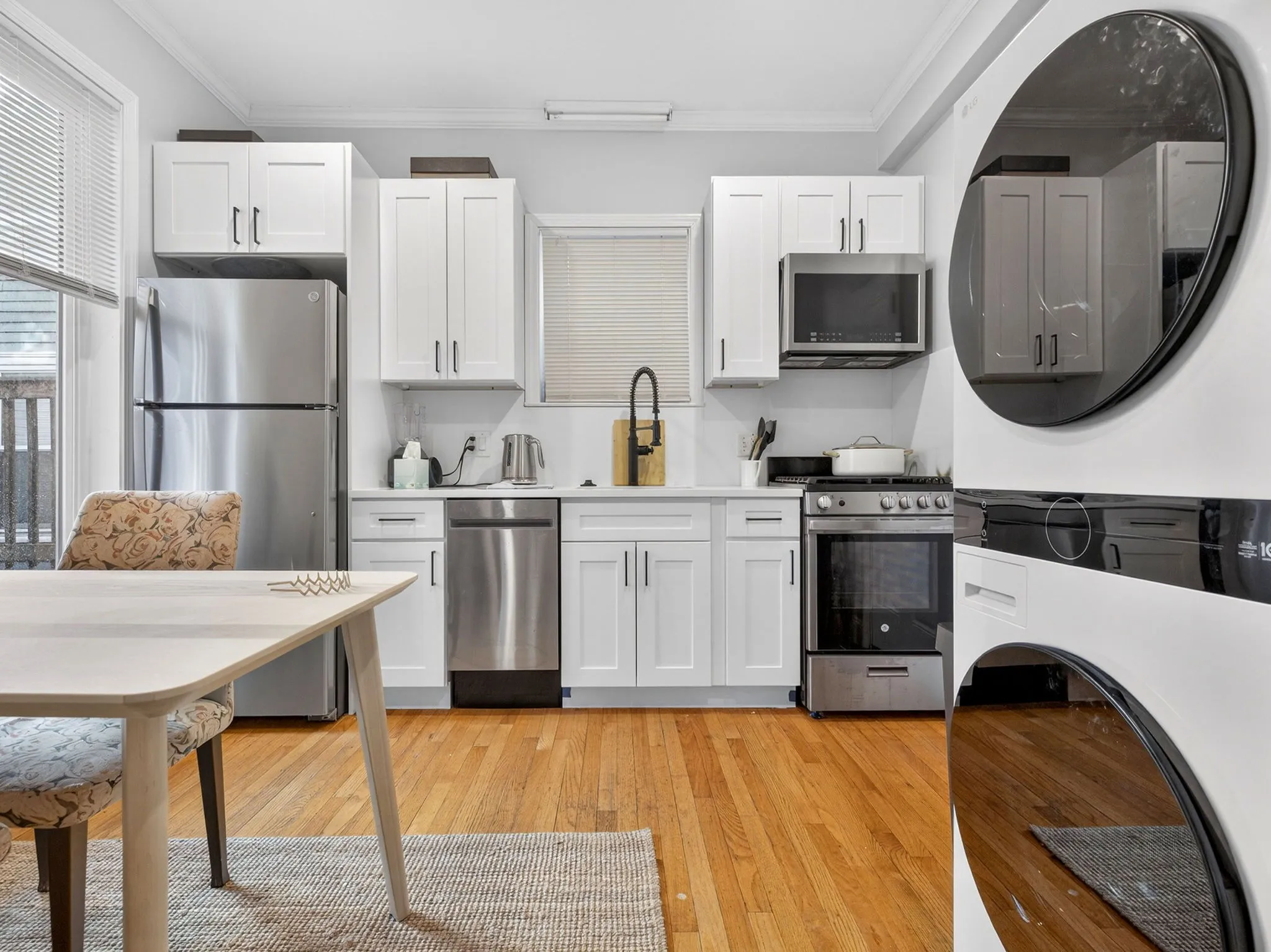1576 Cambridge St, Mid-Cambridge