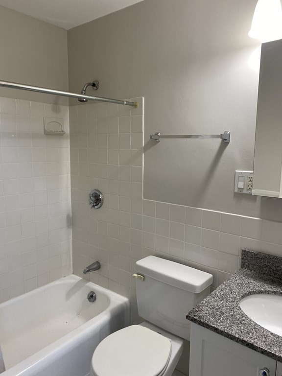 1600 Beacon St, Corey Hill