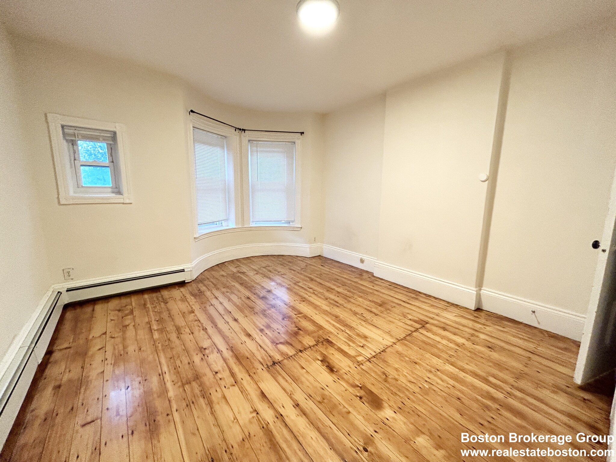 81 Windsor St, Roxbury