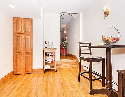 89 Myrtle St, Beacon Hill