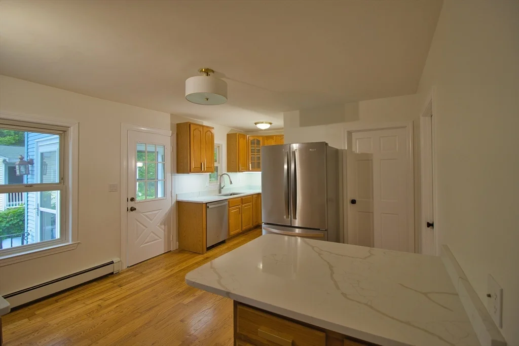 40 Dean Ave, Dracut