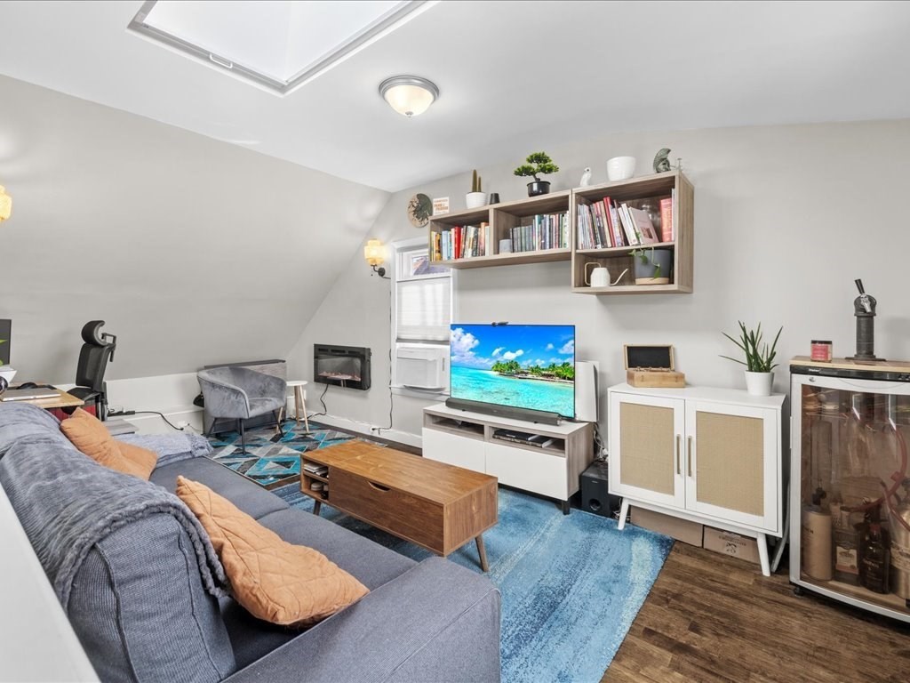 47R Jamaica St, Jamaica Plain