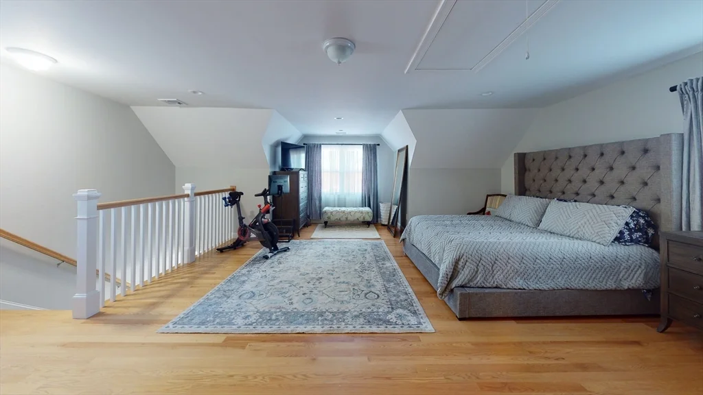 56 Albemarle Rd, Waltham