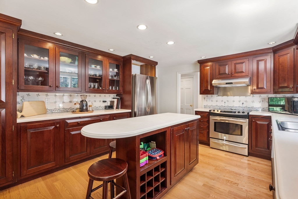 26 Cedar Hill Rd, Dover