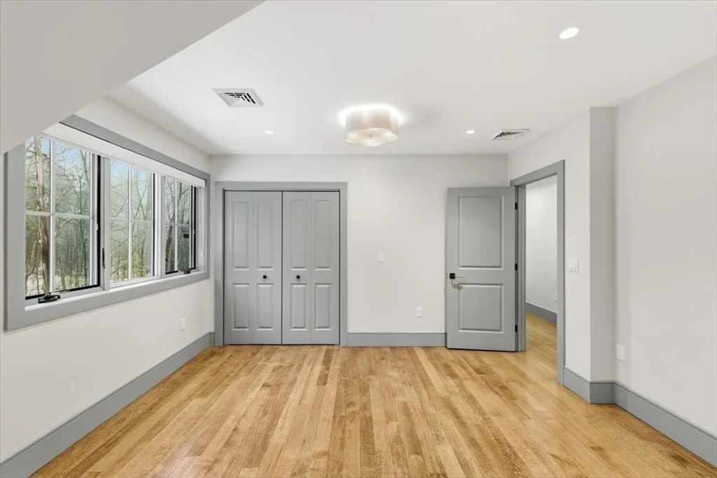 22 Kruger Rd, Hopkinton