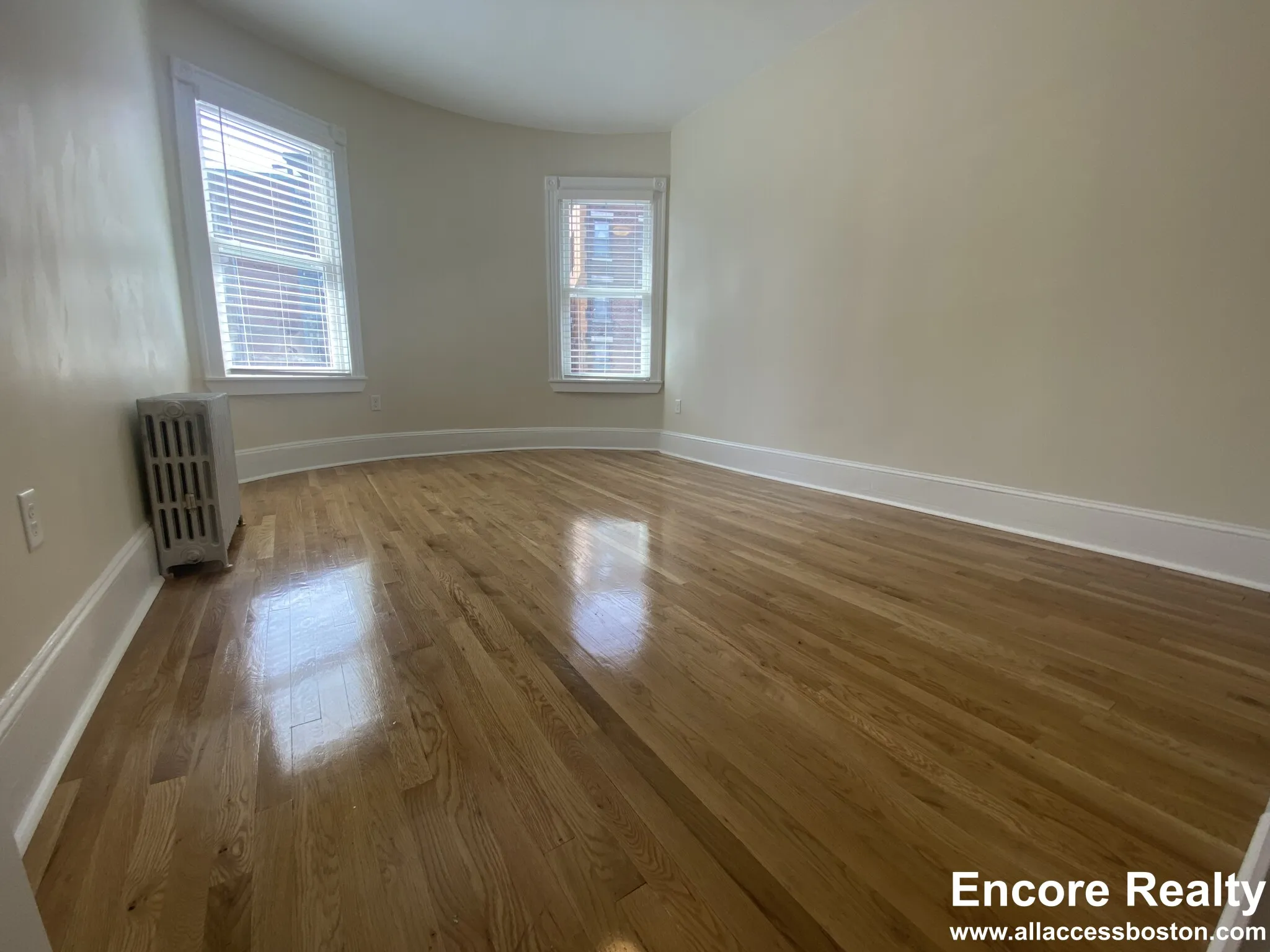 1595 Beacon St, Brookline