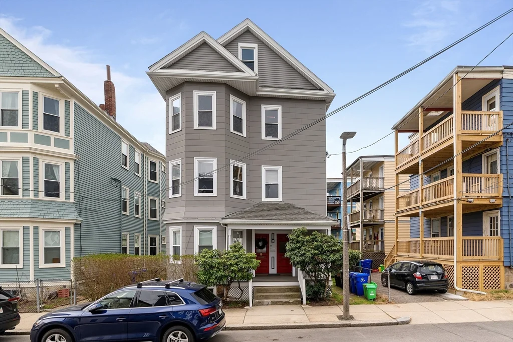 9 Spalding St, Jamaica Plain