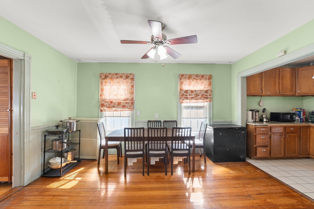 90 Florence St, Everett