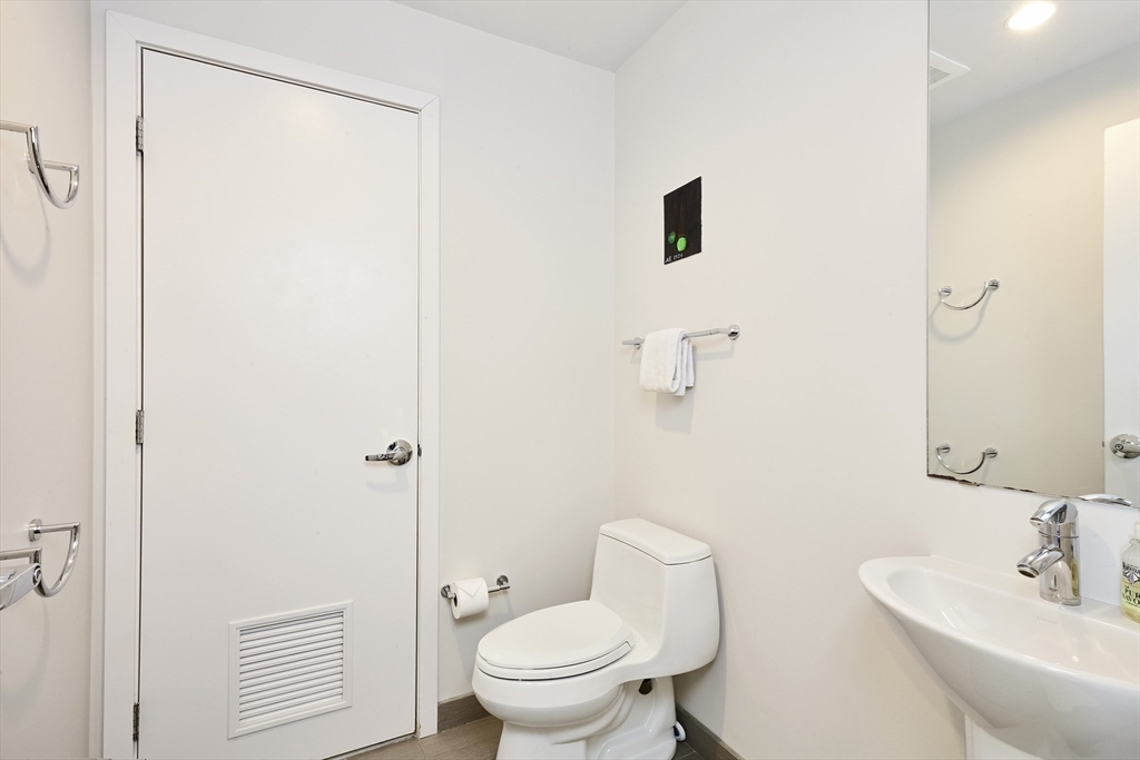 110 Stuart St, Back Bay