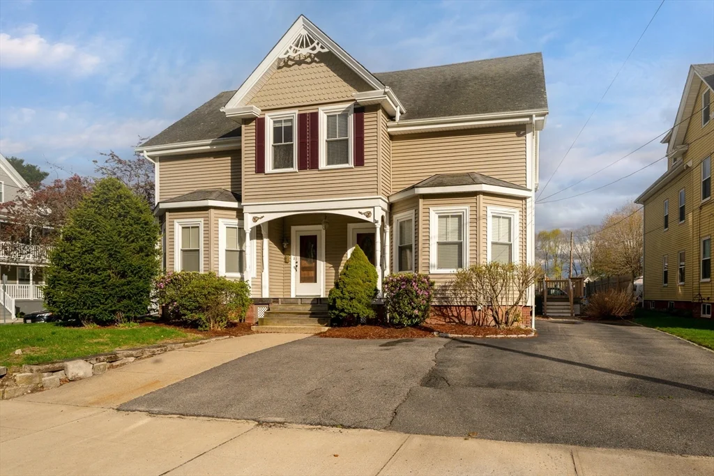 4 Prospect St, Attleboro
