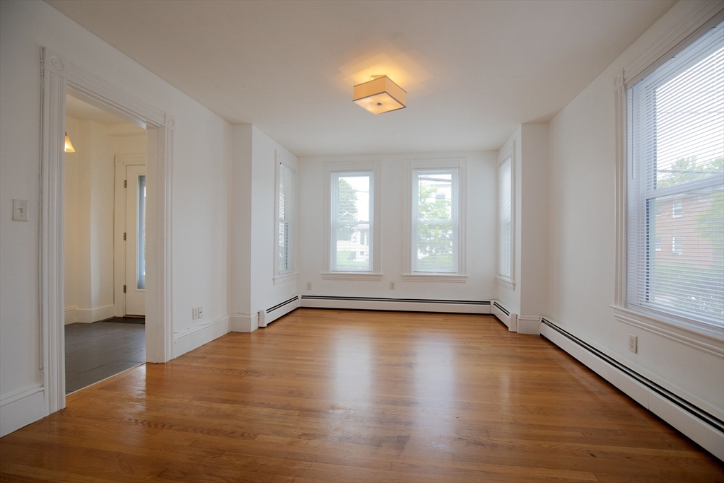 115 Taylor St, Waltham