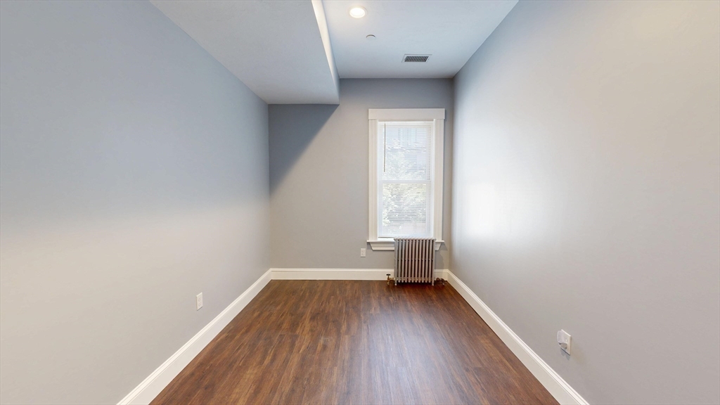 109 Chelsea St, East Boston