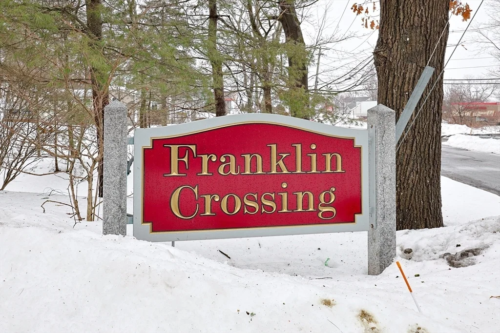 212 Franklin Crossing Rd, Franklin