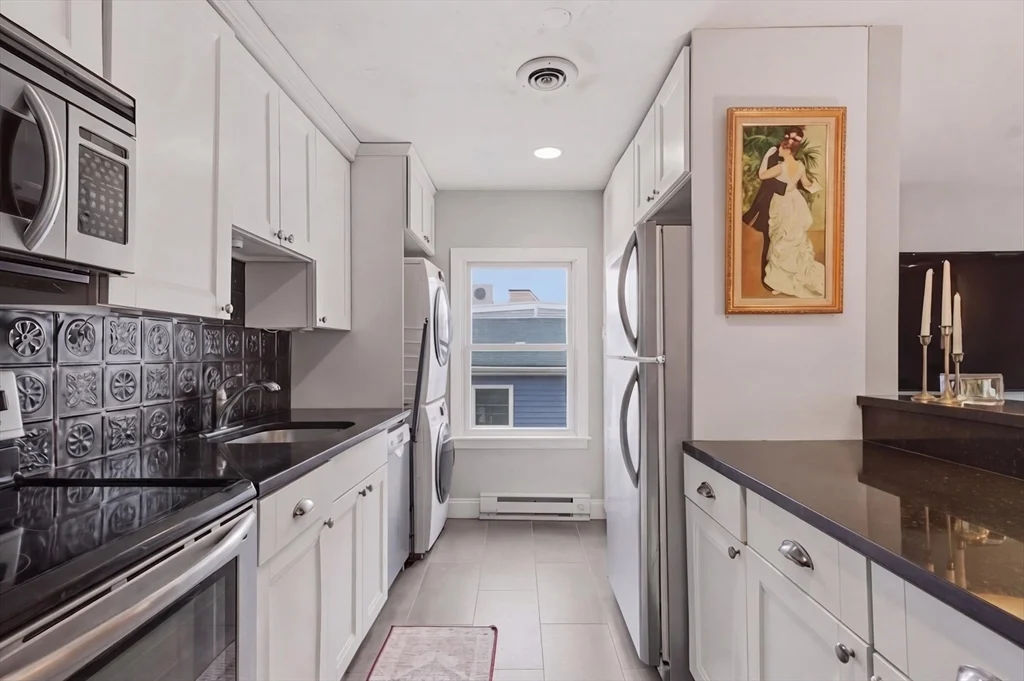 36 Washington St, Charlestown