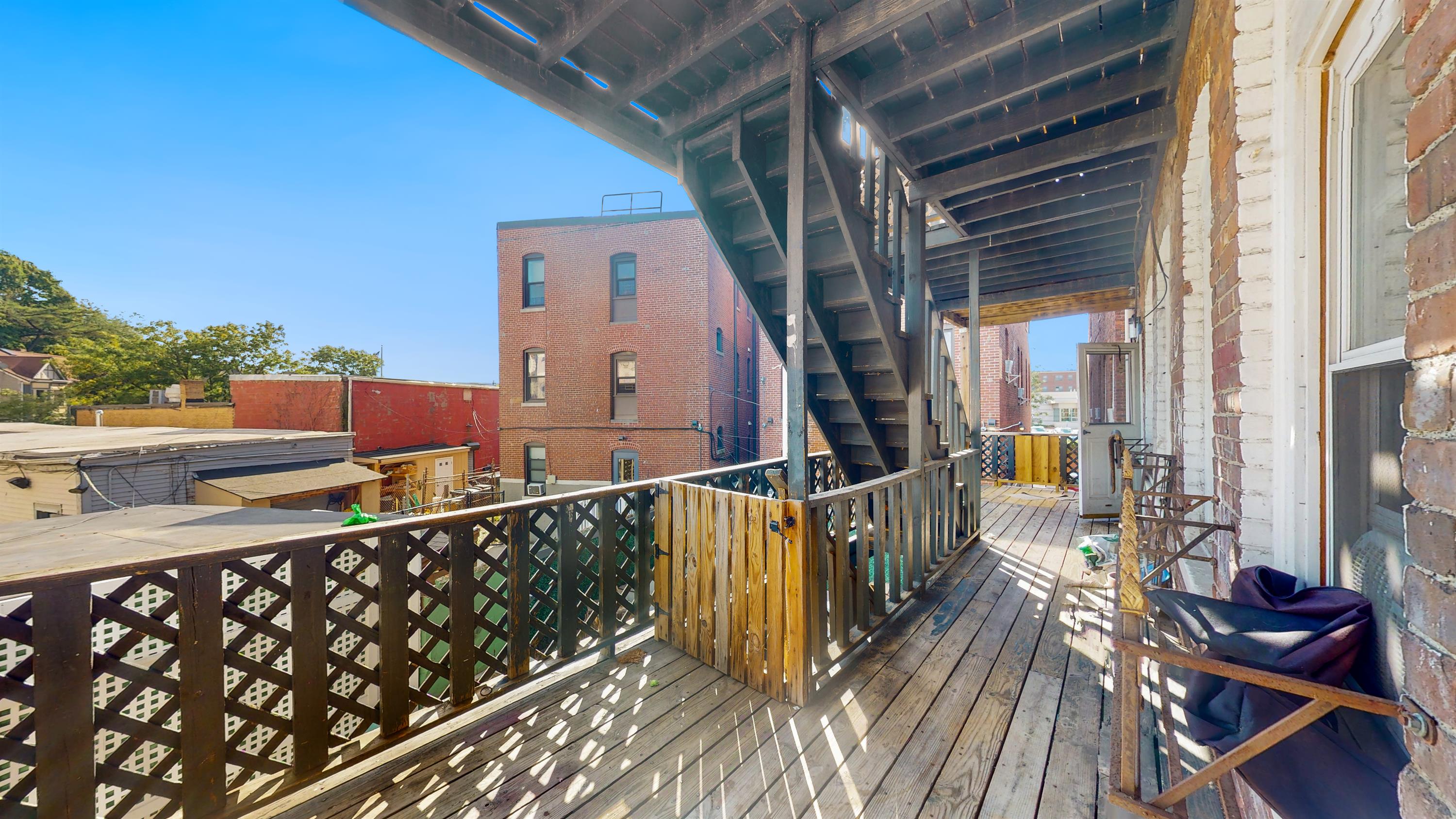 4 Mark St, Jamaica Plain