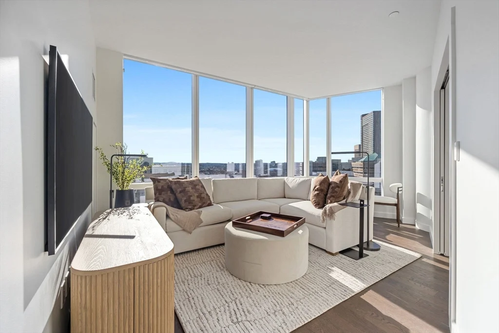 430 Stuart St, Back Bay