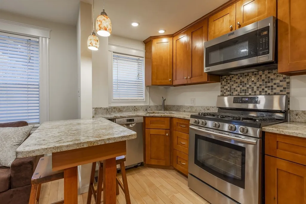 227 Hurley St, East Cambridge