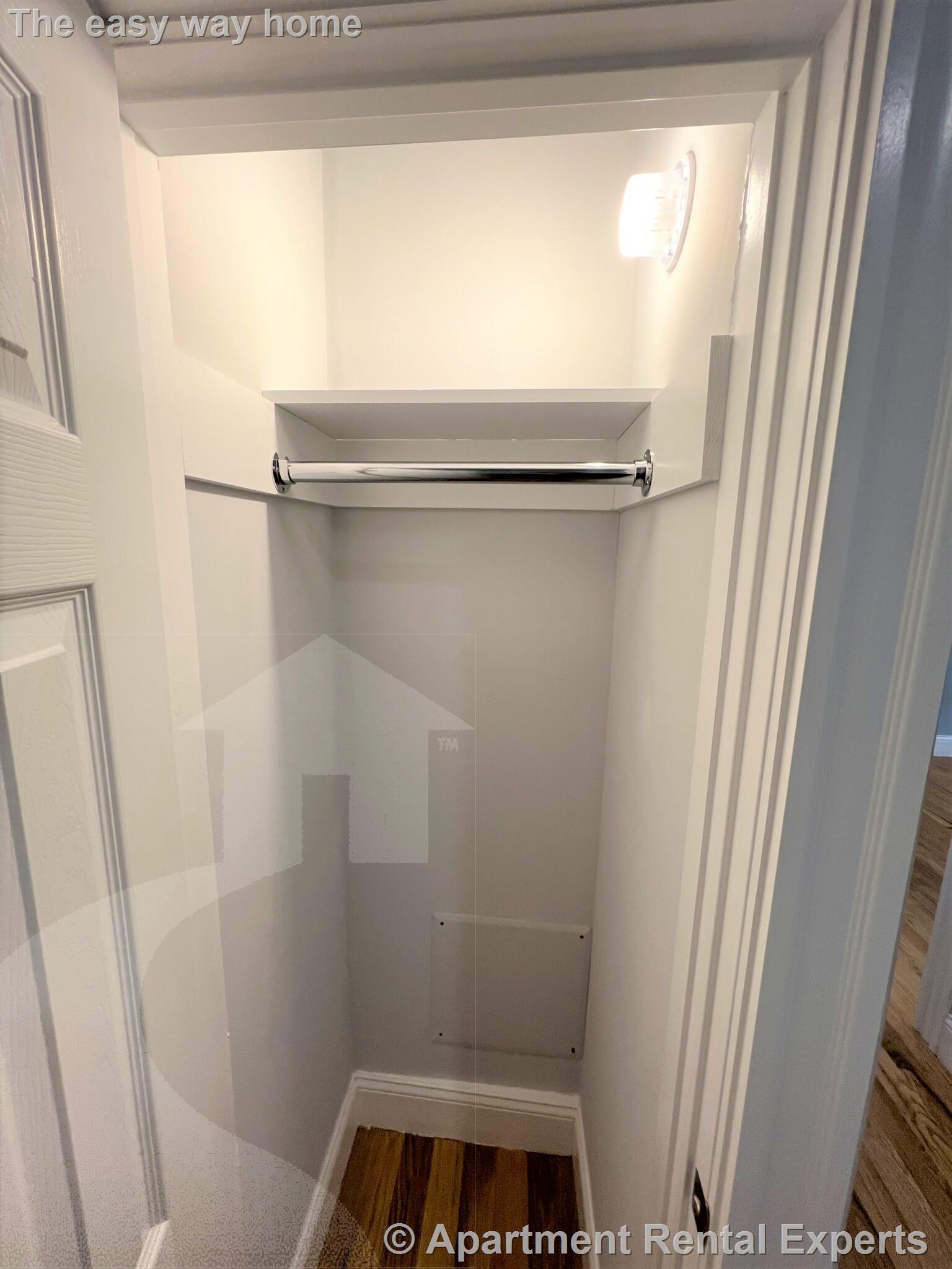 374 Oxford St, Porter Square