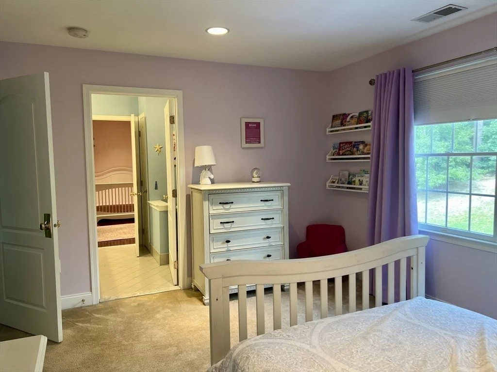 24 Endean Dr, Walpole