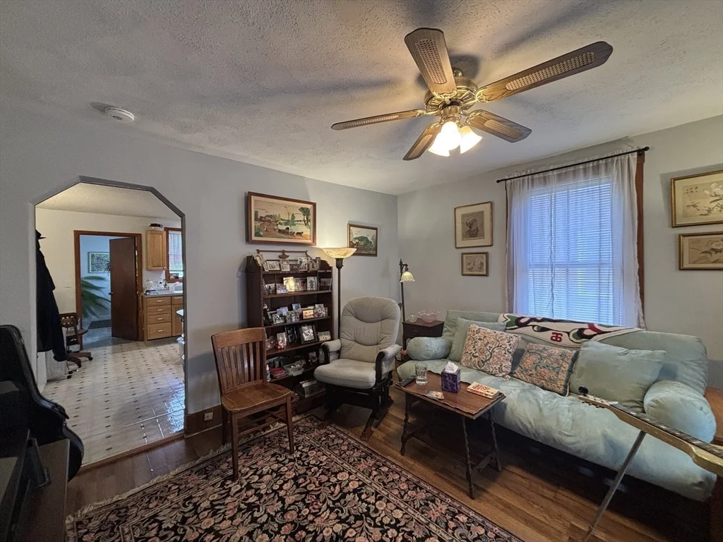 15 Clinton St, Newton