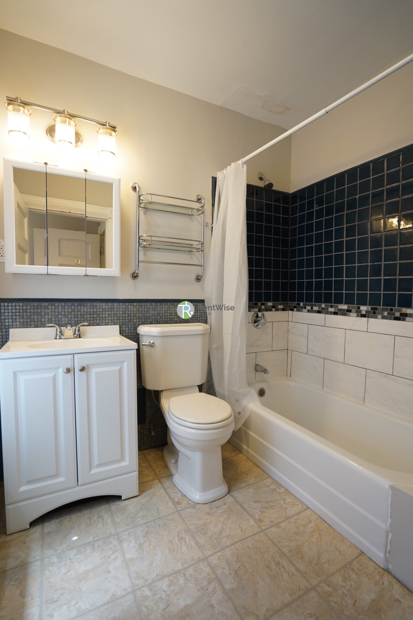 900 Massachusetts Ave, Riverside