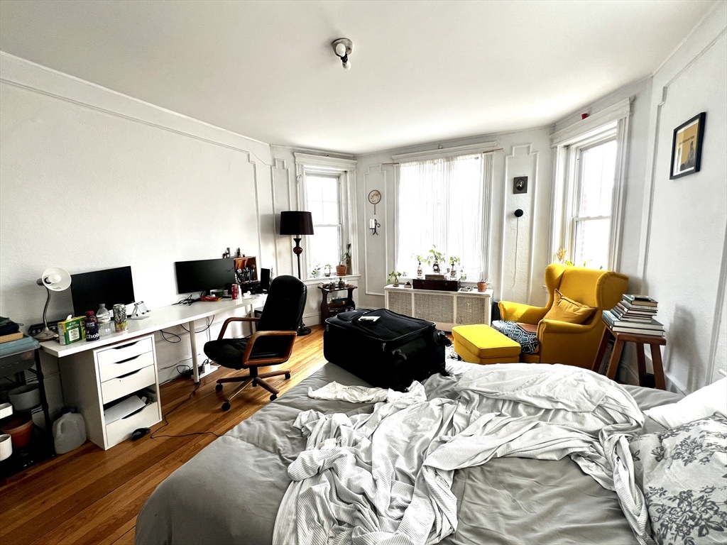 74 Babcock St, North Brookline