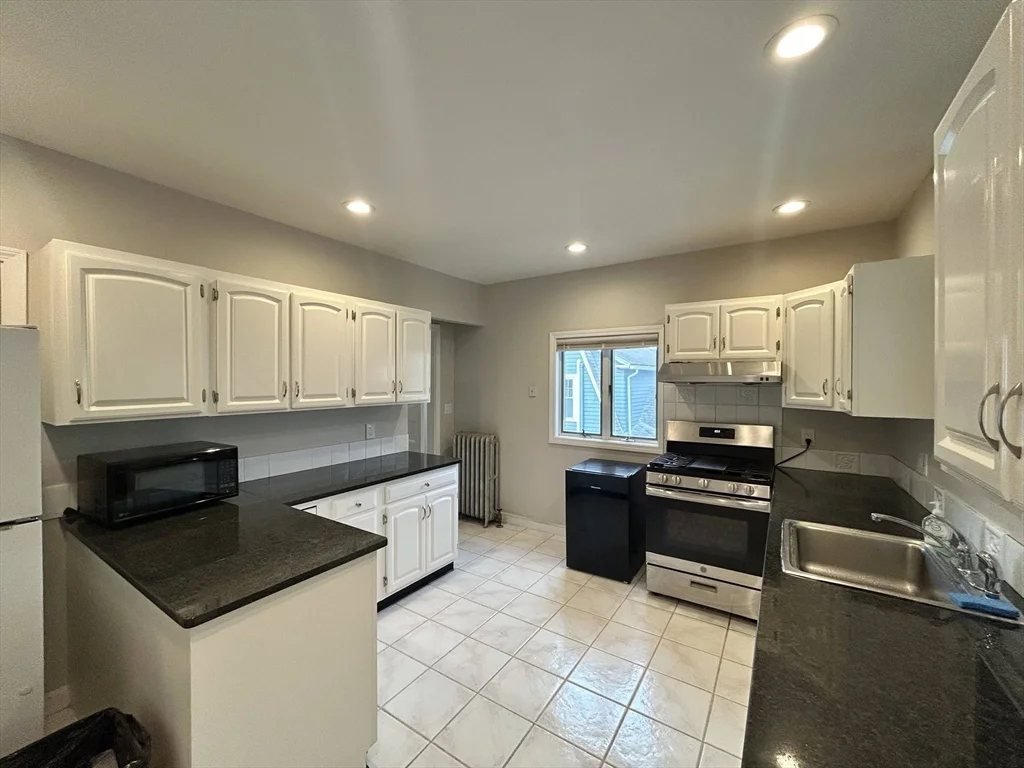 1601 Centre St, Newton