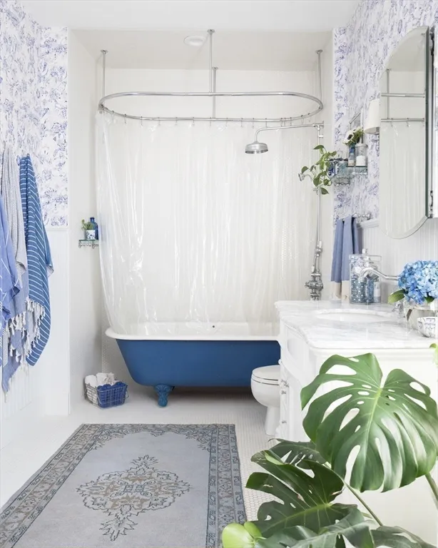 198 Byron St, East Boston