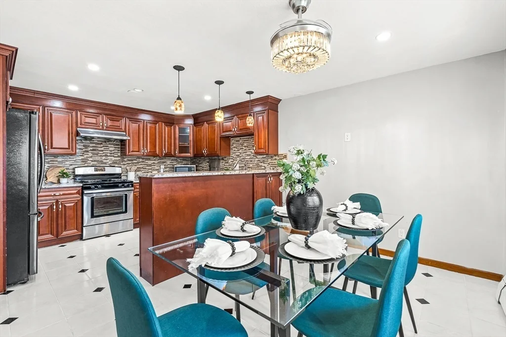 35 Fells Avenue Ter, North Medford