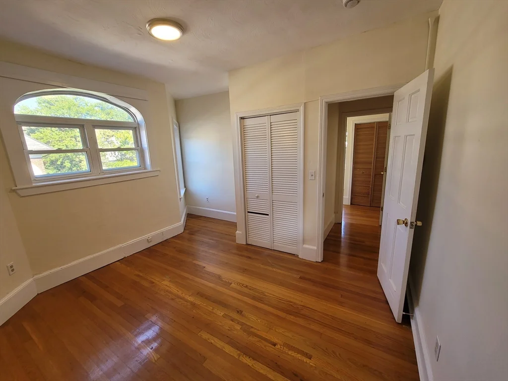 36 Boulevard Ter, Brighton