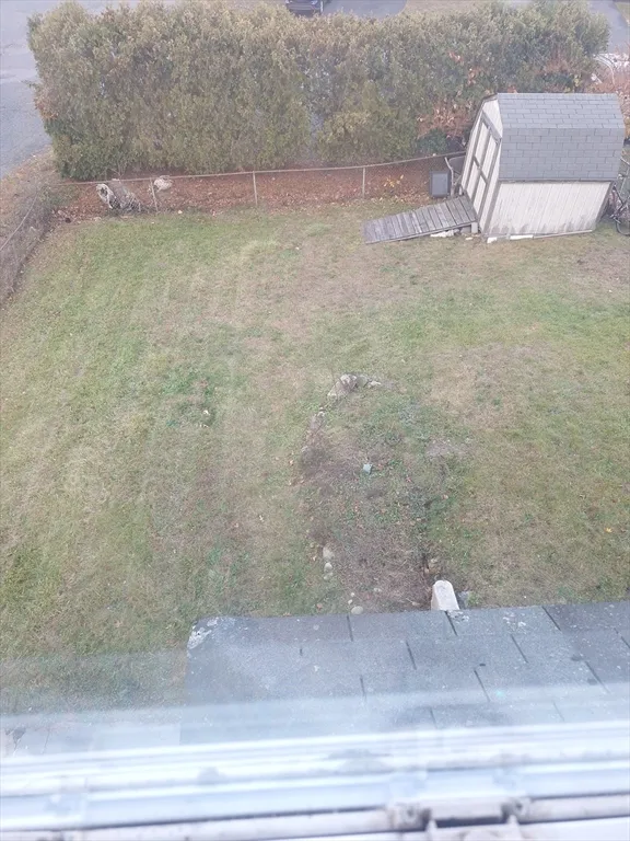 16 Riverside Ct, Saugus