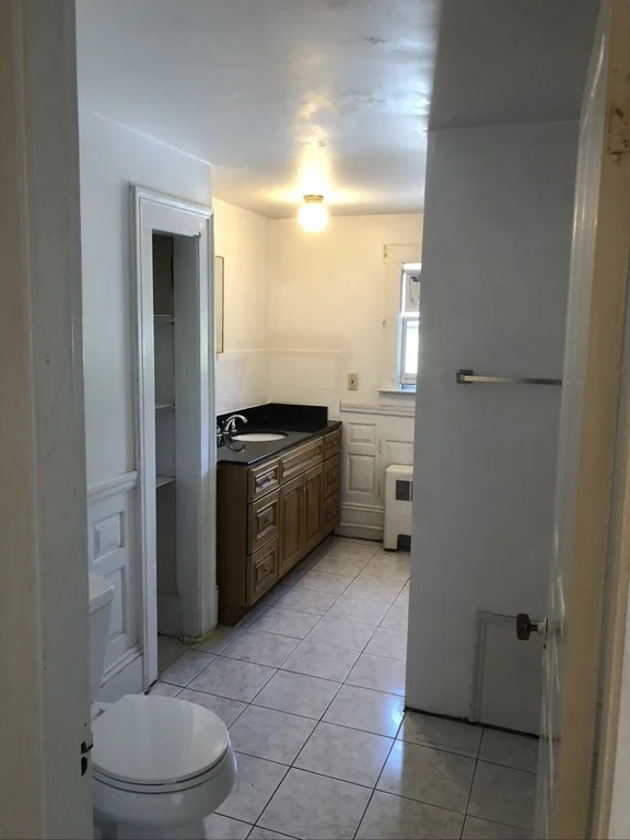 639 Lincoln St, Lakeview