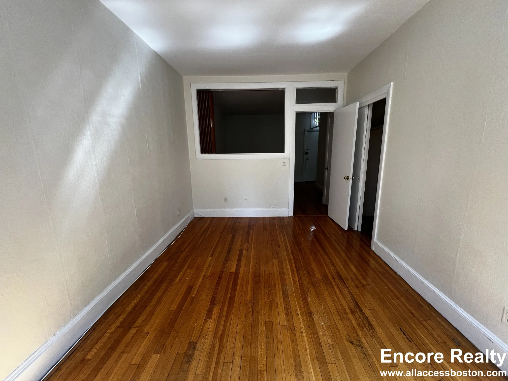 33 Lancaster Ter, Corey Hill