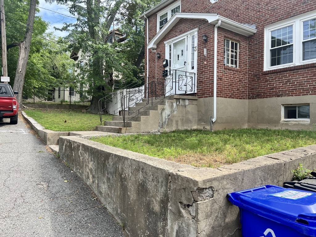 3 Allen Rd, Oak Square