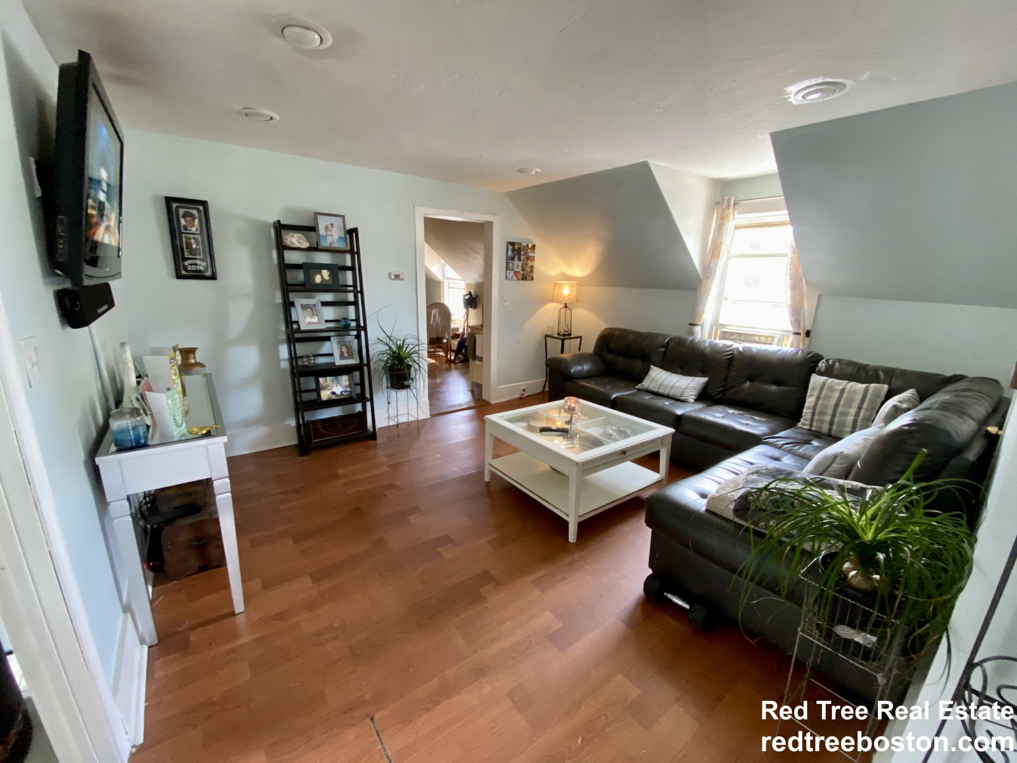 335 Baker St, West Roxbury