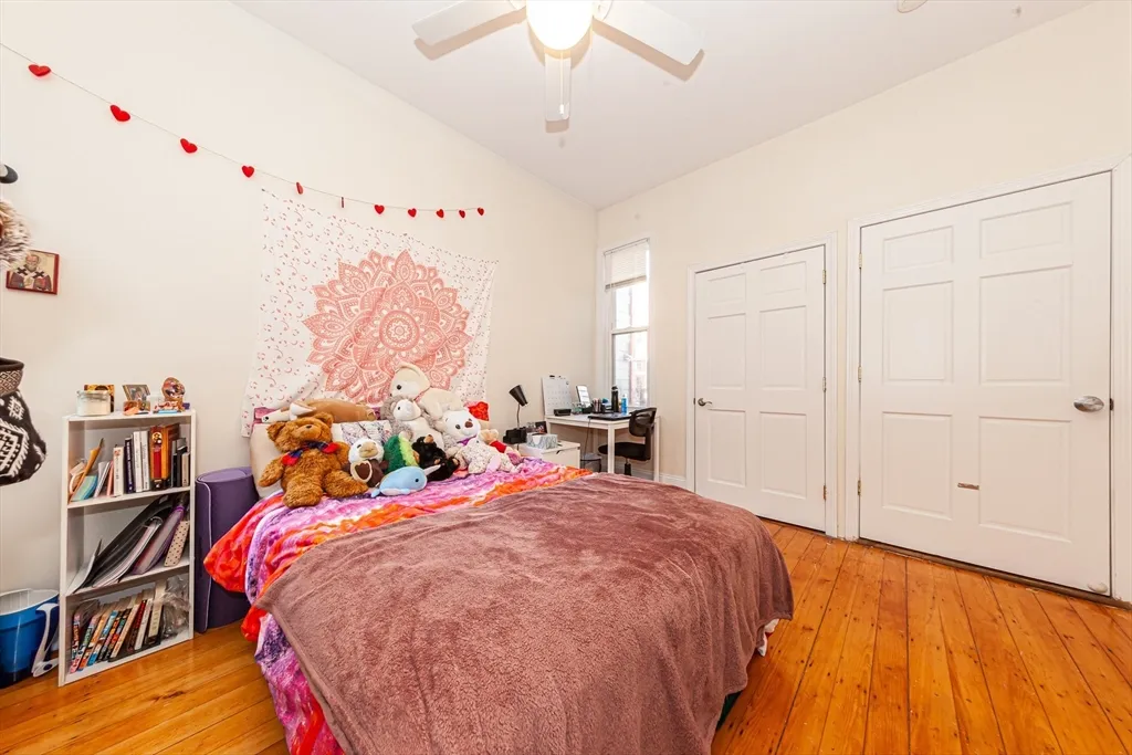 34 Delle Ave, Mission Hill