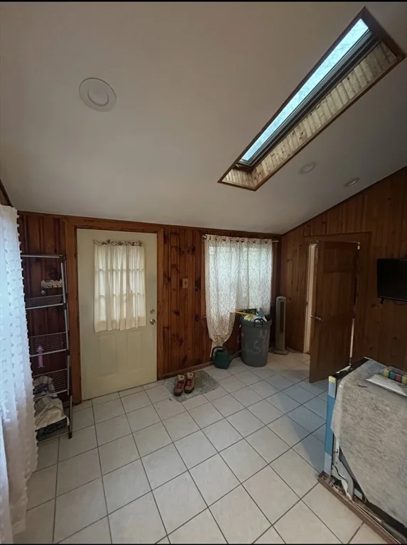 632 West Roxbury Pkwa, Roslindale