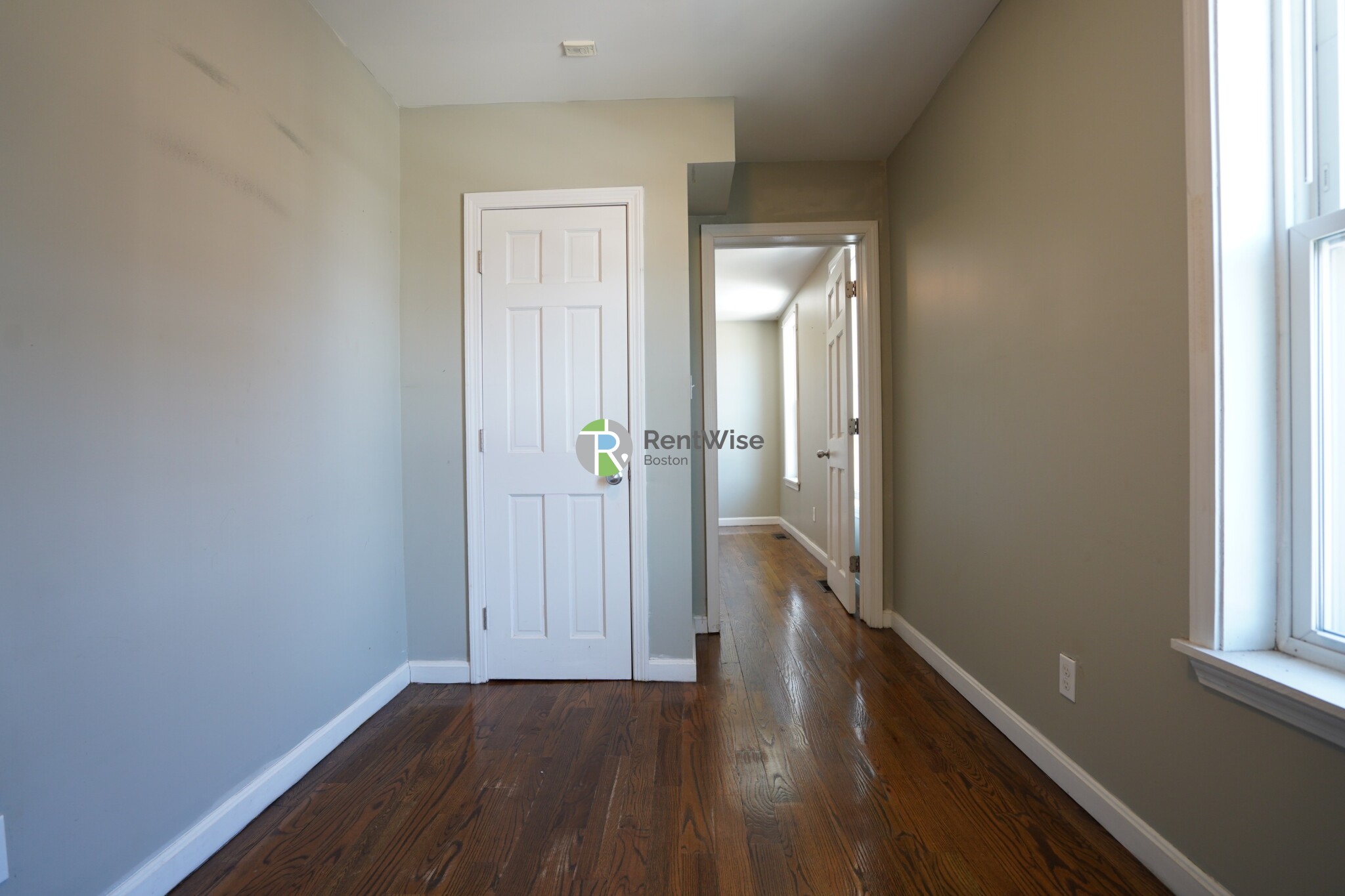 36 L St, South Boston