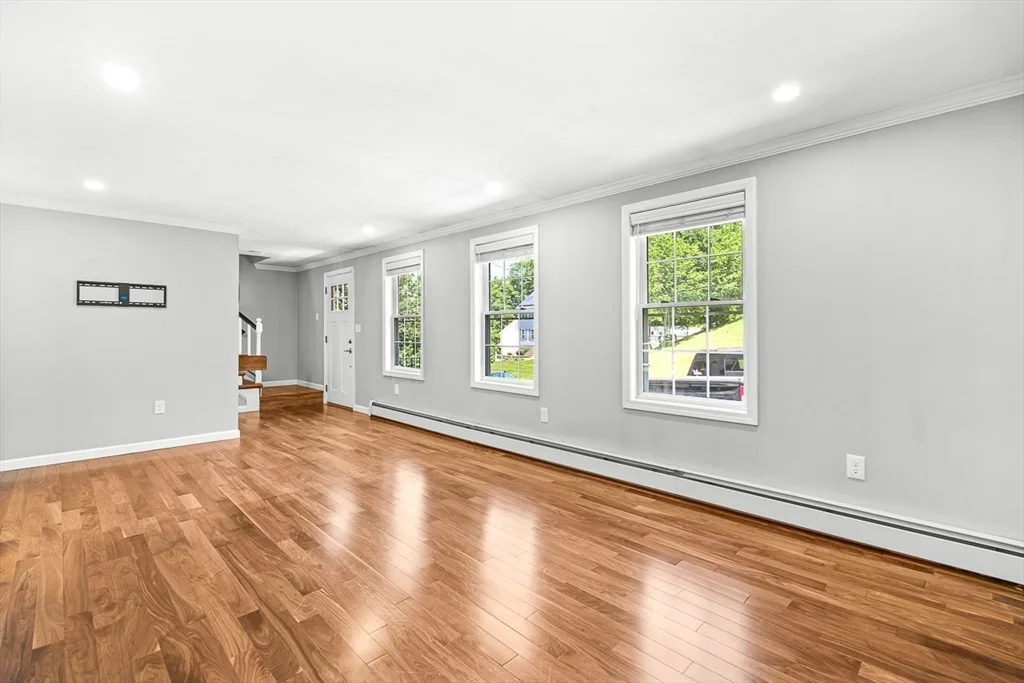 38 Idora Ave, Haverhill