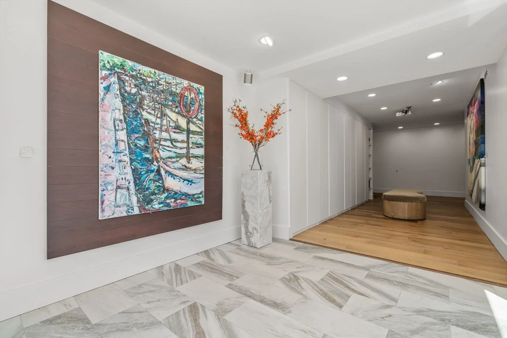 30 Whipple Rd, Lexington