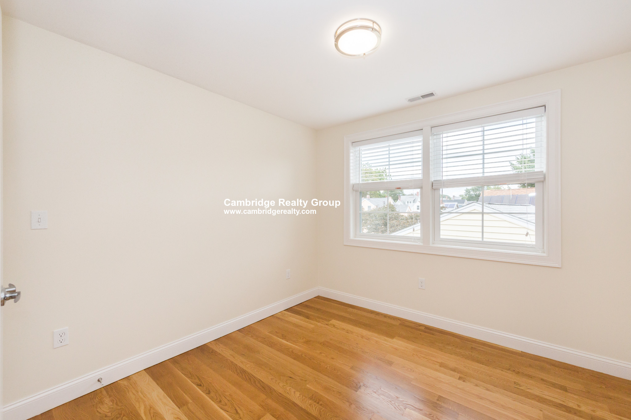 217 Arlington St, West Medford