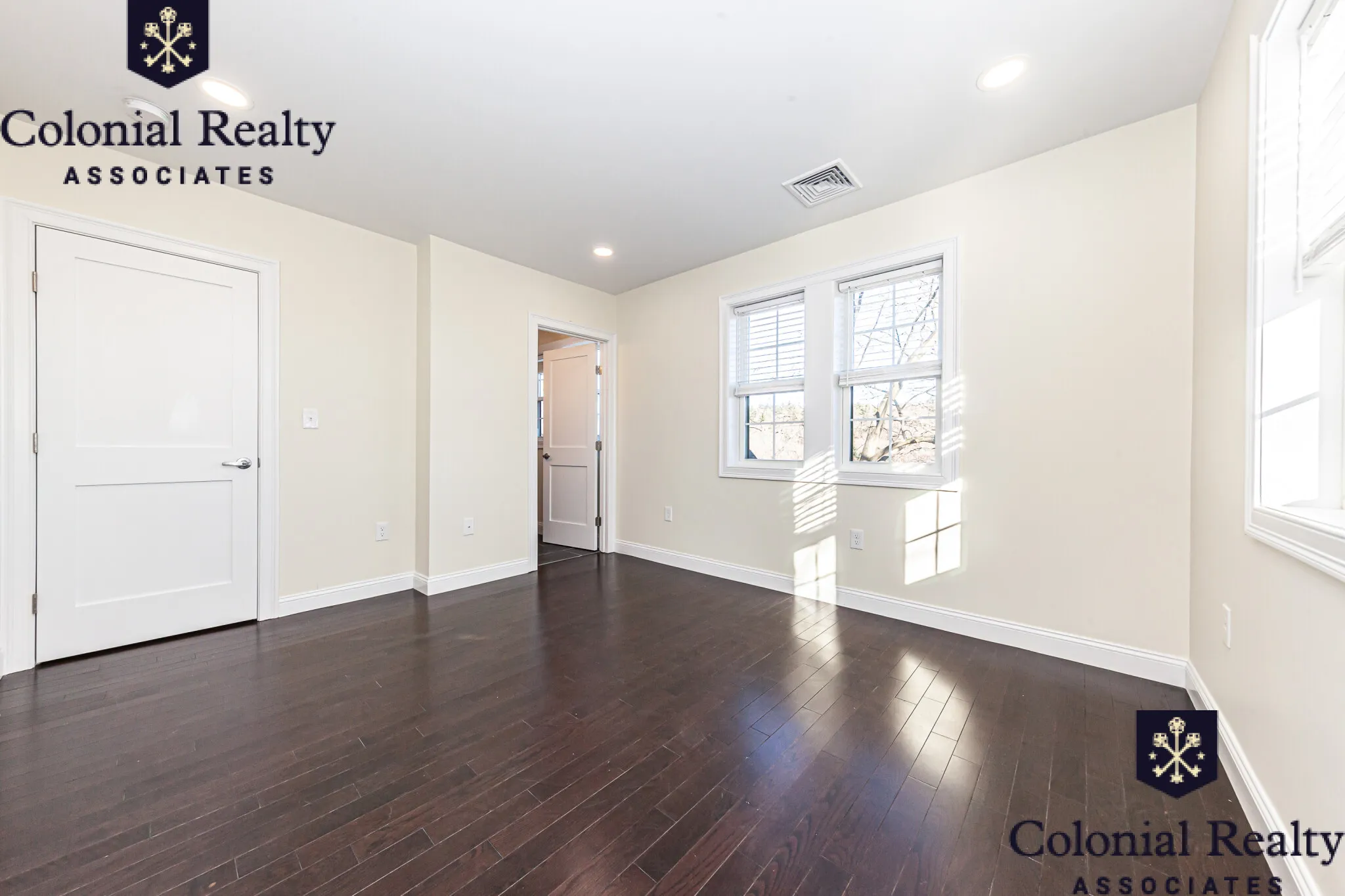 48 Caldwell Rd, West End