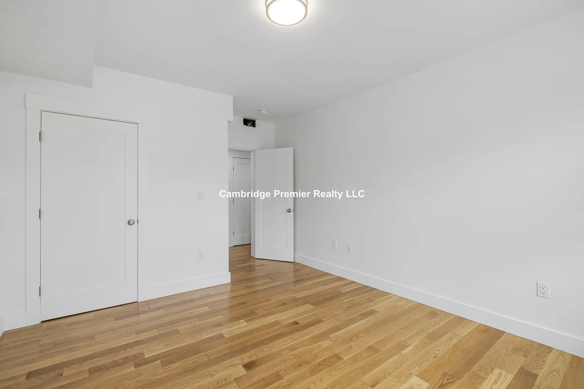 406 Columbia St, Wellington-Harrington