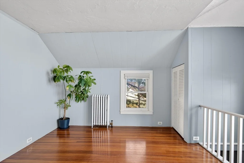 306 Edge Hill Rd, Milton