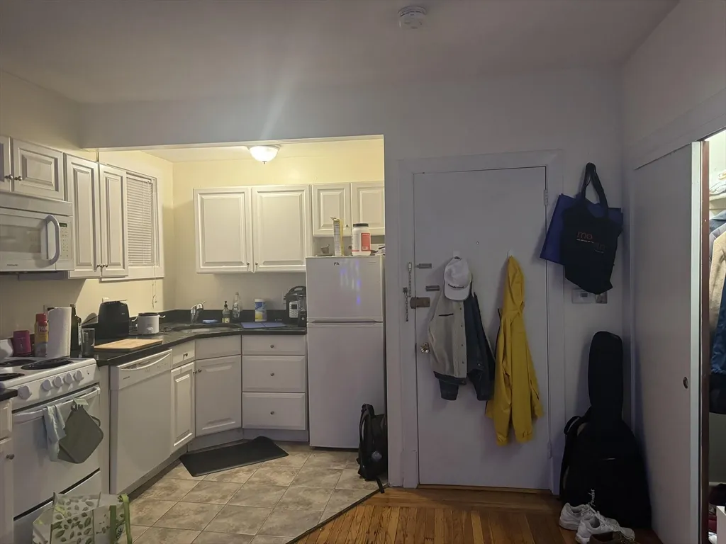 278 Harvard St, Mid-Cambridge
