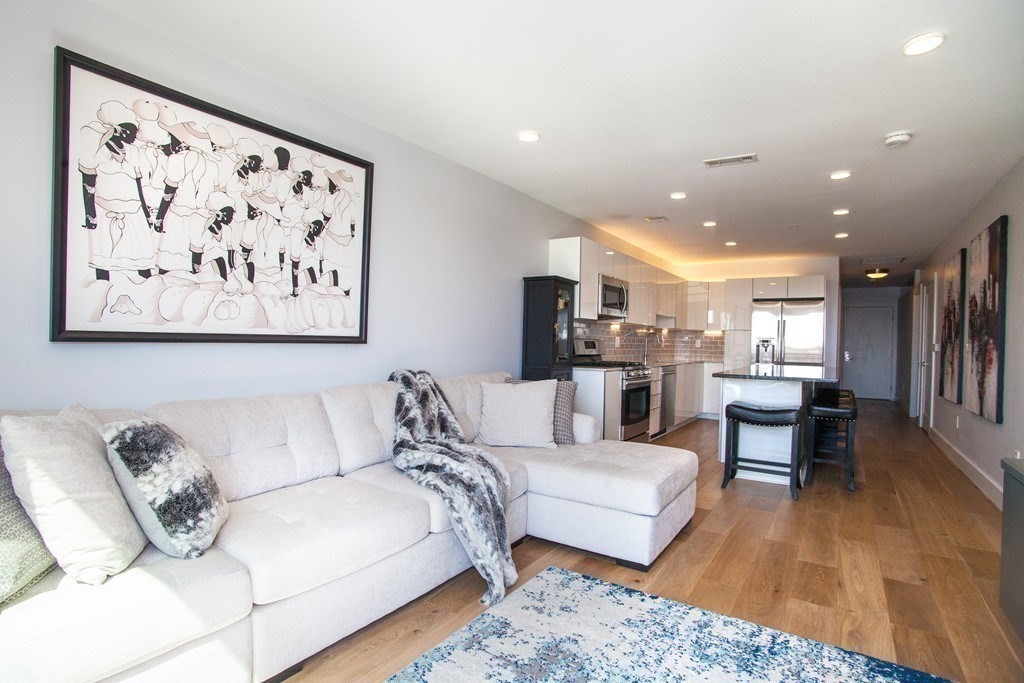 250 Meridian St, East Boston