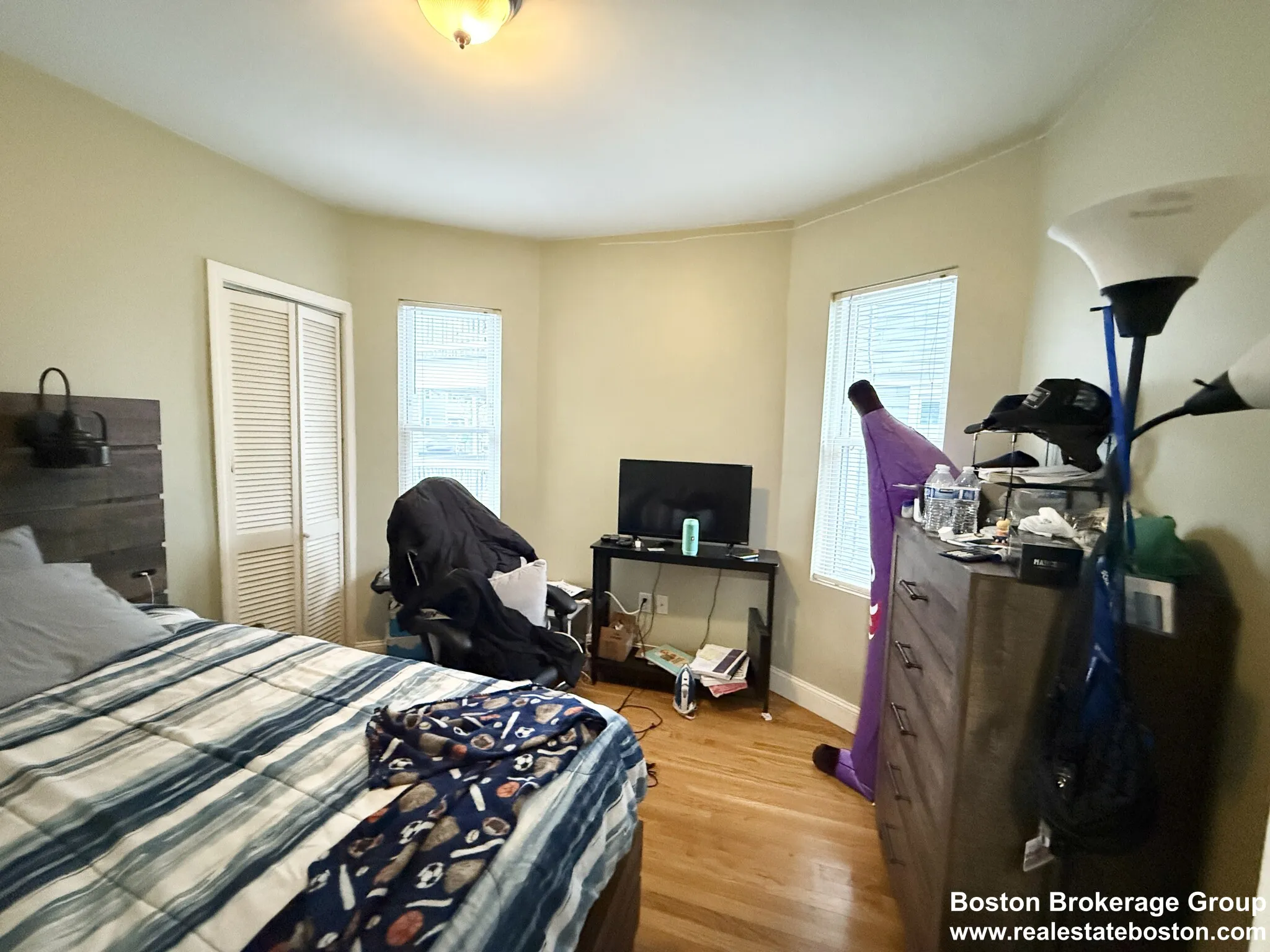 3977 Washington St, Roslindale